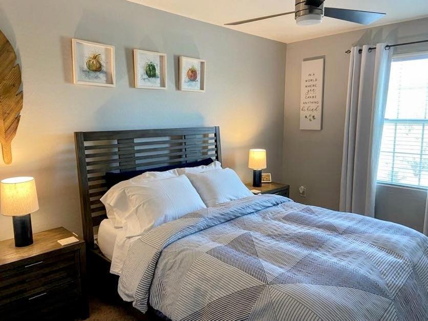 Rooms At The Vista Phoenix Exterior photo