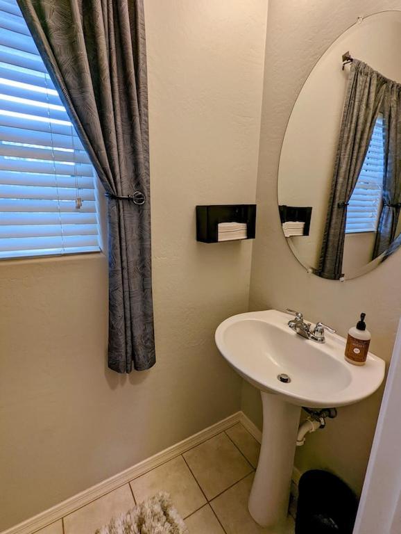 Rooms At The Vista Phoenix Exterior photo
